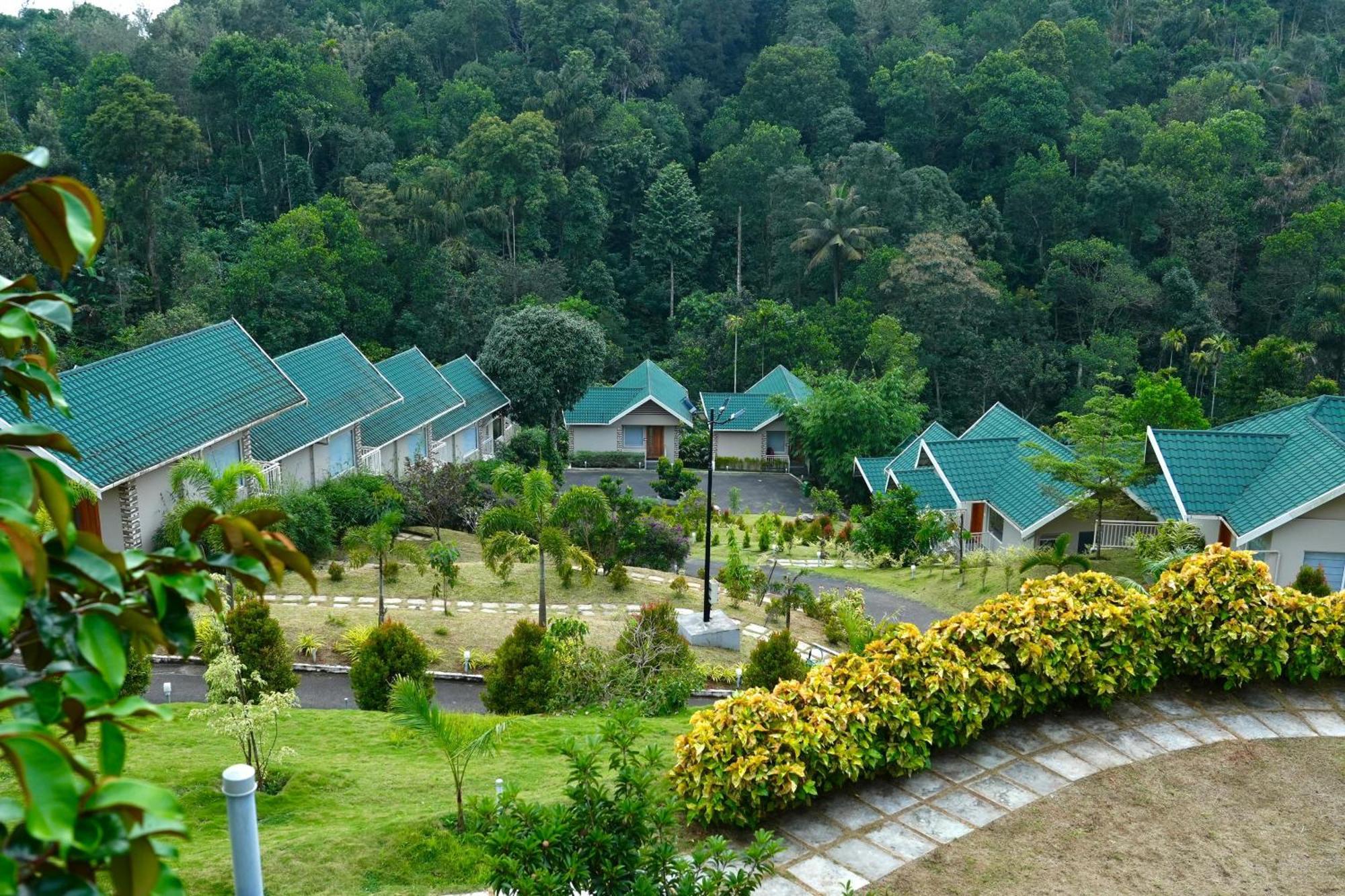 Отель Aveda Munnar Mountains And Mist Экстерьер фото